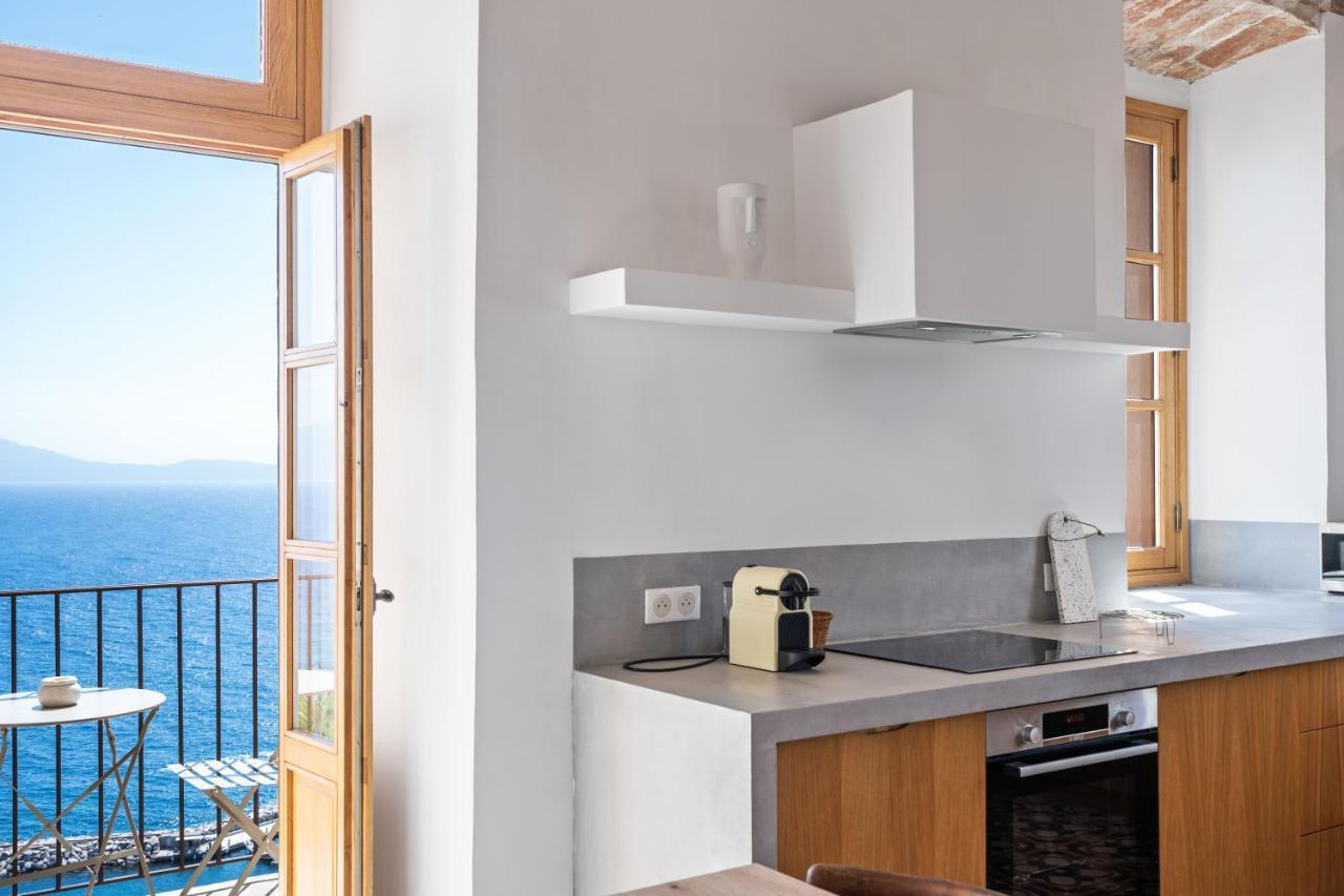 Cargèse, appartement de charme surplombant le port Extérieur photo