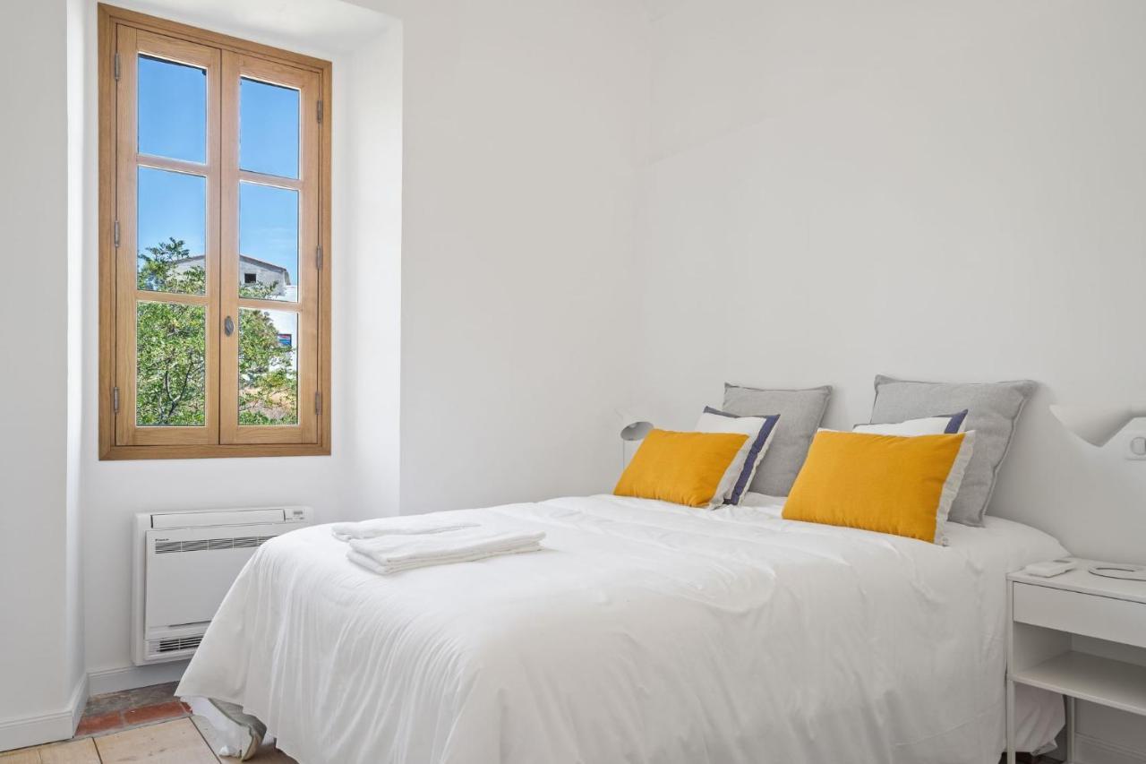 Cargèse, appartement de charme surplombant le port Extérieur photo